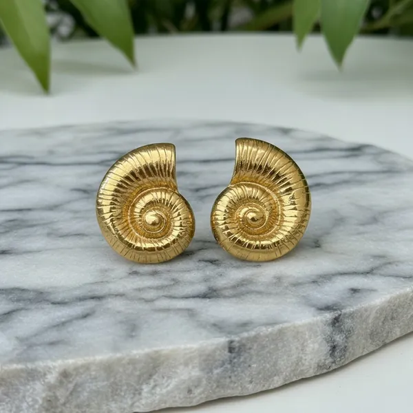 Golden_Nautilus_Spiral_Shell_Stud_Earrings