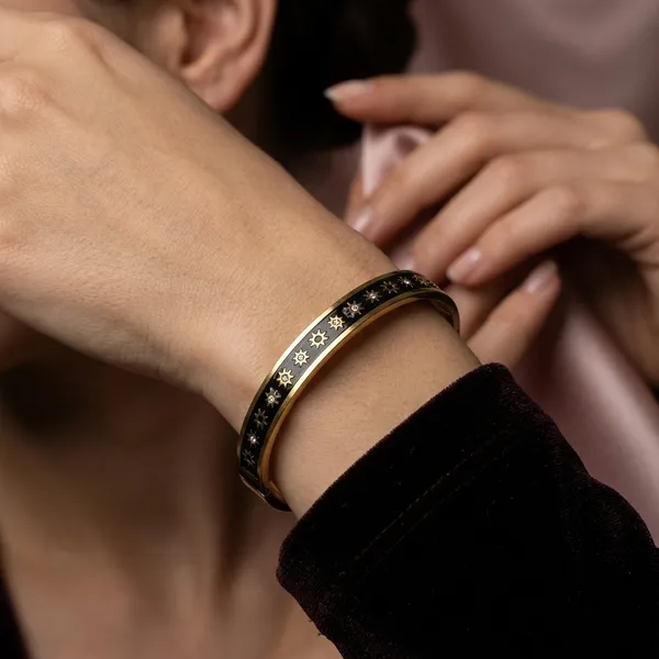 Celestial_Starburst_Gold_Bangle
