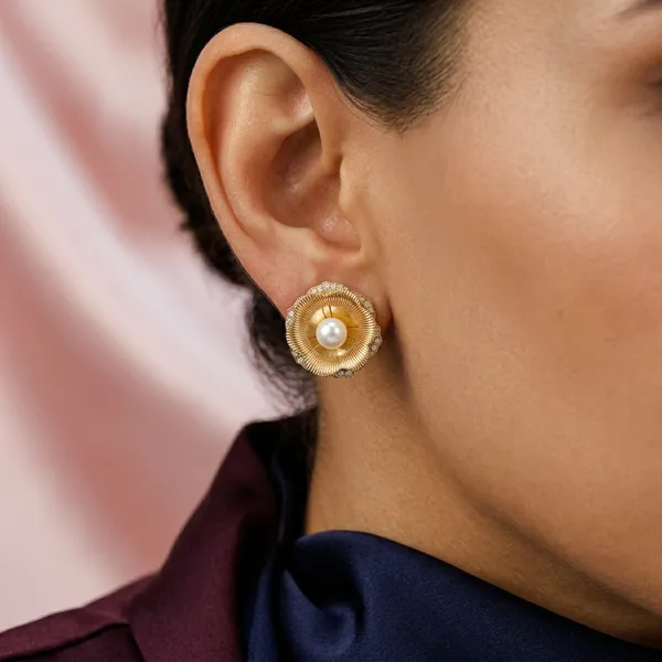 Elegant_Golden_Blossom_Pearl_Earrings