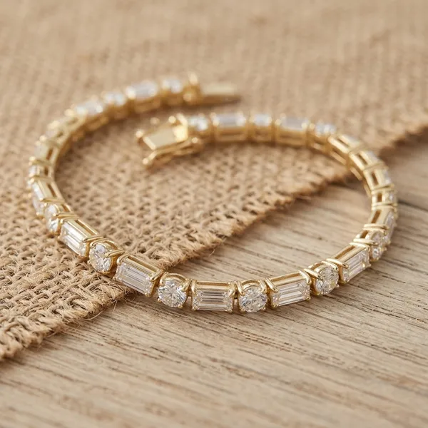 Gold_Baguette_and_Round_Diamond_Tennis_Bracelet