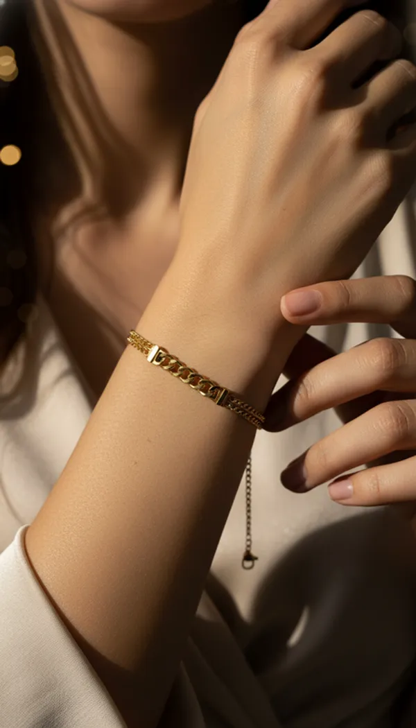 Elegant_Multi-Link_Gold_Bracelet