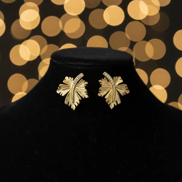 Golden_Leaf_Earrings