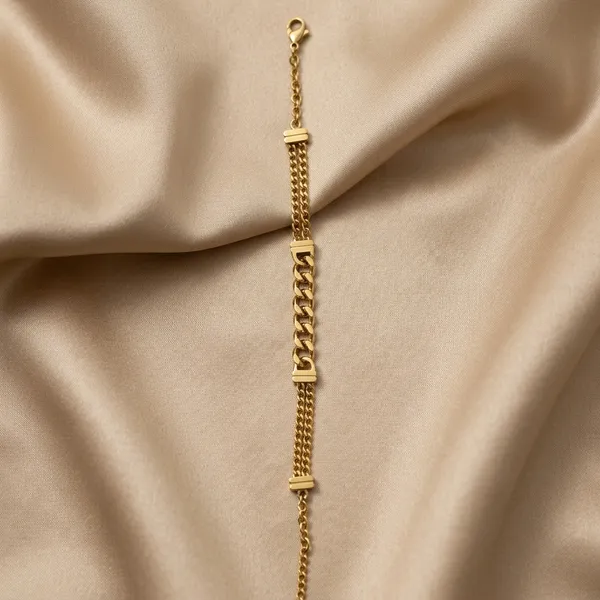 Elegant_Multi-Link_Gold_Bracelet