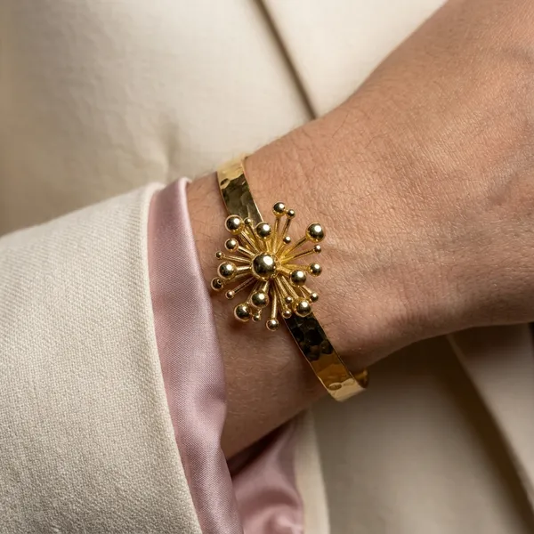 Golden_Starburst_Cuff_Bracelet