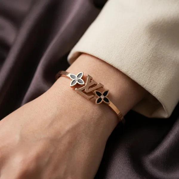 Luxury_Gold-Tone_Monogram_Bracelet