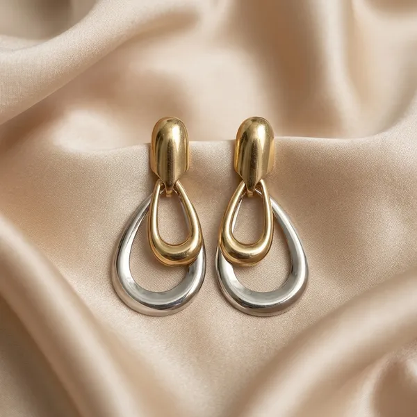 Two-Tone_Geometric_Drop_Earrings