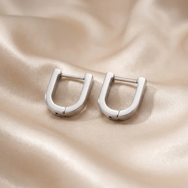 Minimalist_Sleek_Silver_U-Shape_Huggie_Pair_Of_Earrings