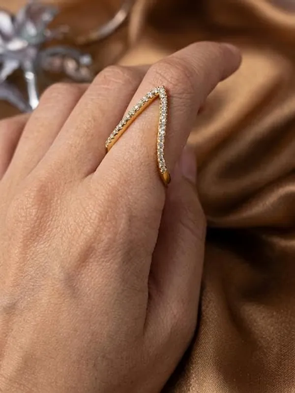 Neofashy_Celeste_Crystal_Crossover_Gold_Ring_for_Women