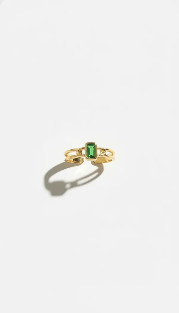 Emerald_Radiance_Gold_Ring