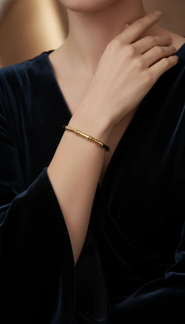 Luxury_Gold_Bamboo_Stretch_Bracelet_for_Women_|_Minimalist_Stackable_Bangle_Jewelry