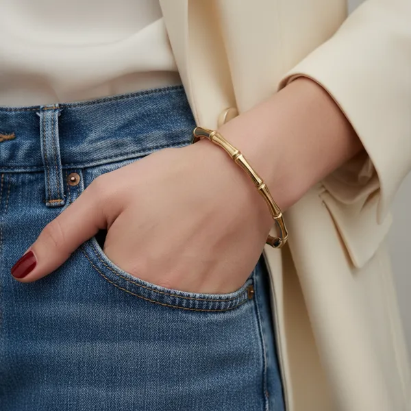 Luxury_Gold_Bamboo_Stretch_Bracelet_for_Women_|_Minimalist_Stackable_Bangle_Jewelry