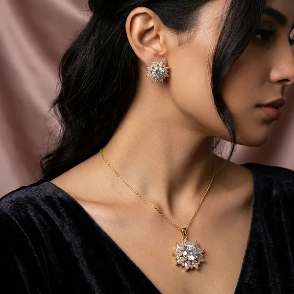 Radiant_Blossom_Pendant_Set