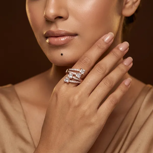 Radiant_Layered_Crystal_Ring