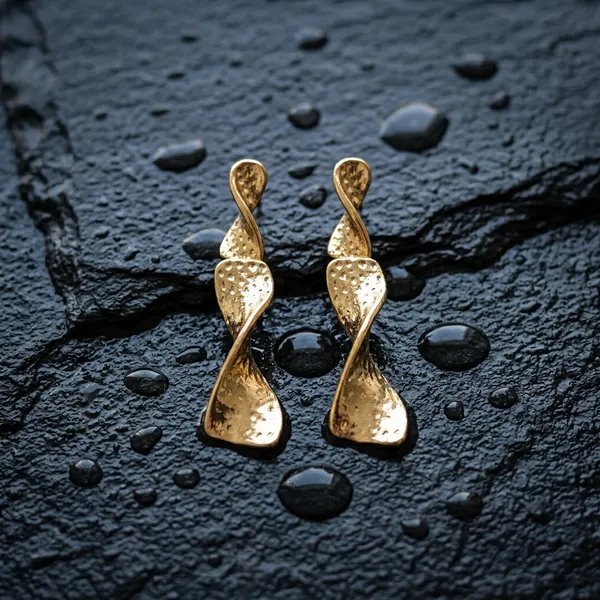 Golden_Textured_Twisted_Earrings