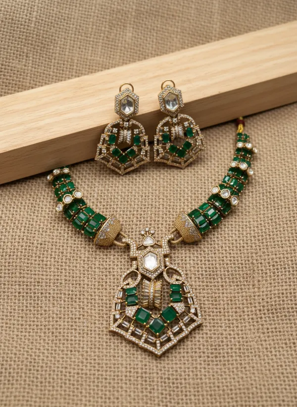 Indian_Set_Gold-Plated_Emerald_Green_Kundan_Jewelry_Set_Traditional_Bridal_Style