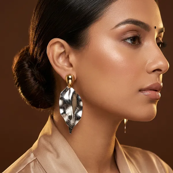 Luxe_Metallic_Leaf_Earrings