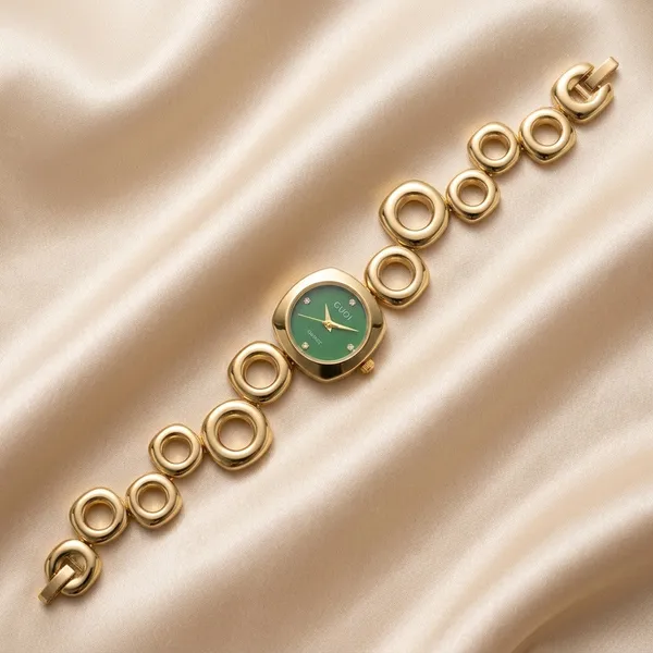 Nimi_House_Emerald_Orbit_Luxe_Gold_Bracelet_Watch_For_Women