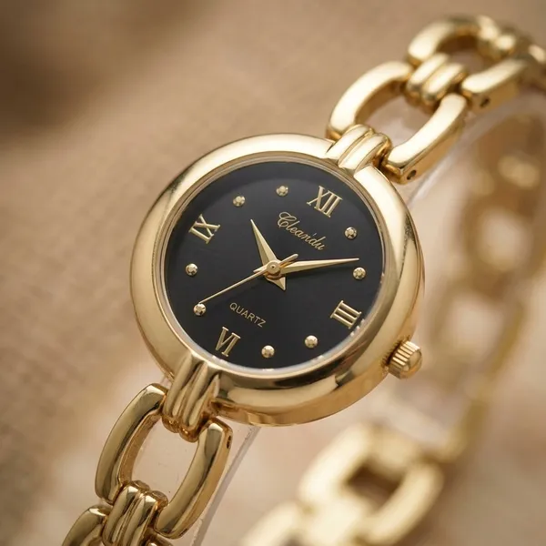 Nimi_House_Noir_Elegance_Gold_Bracelet_Watch_For_Women