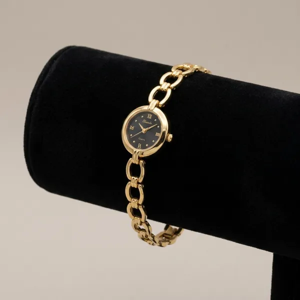 Nimi_House_Noir_Elegance_Gold_Bracelet_Watch_For_Women