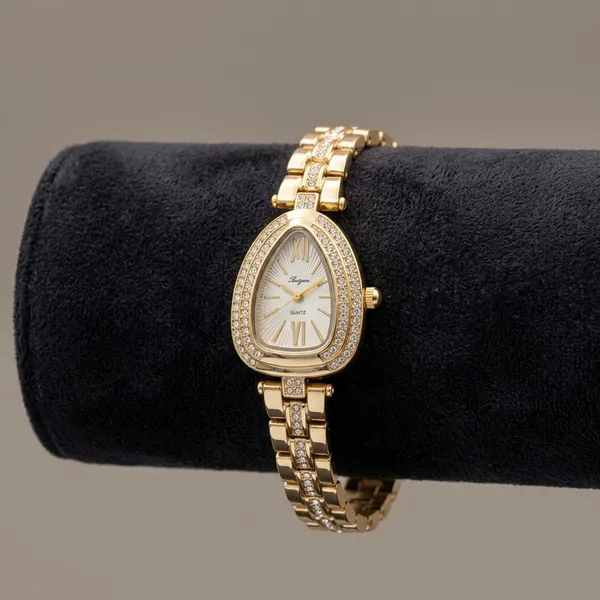Neofashy_Crystal_Teardrop_Luxe_Gold_Bracelet_Watch