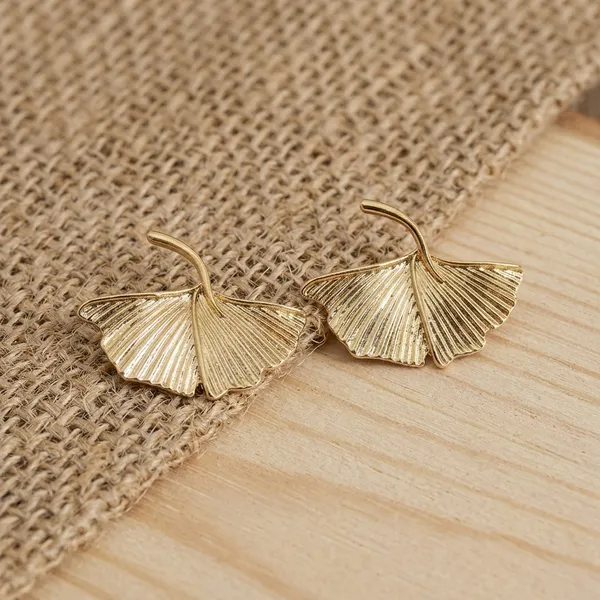Elegant_Ginkgo_Leaf_Earrings