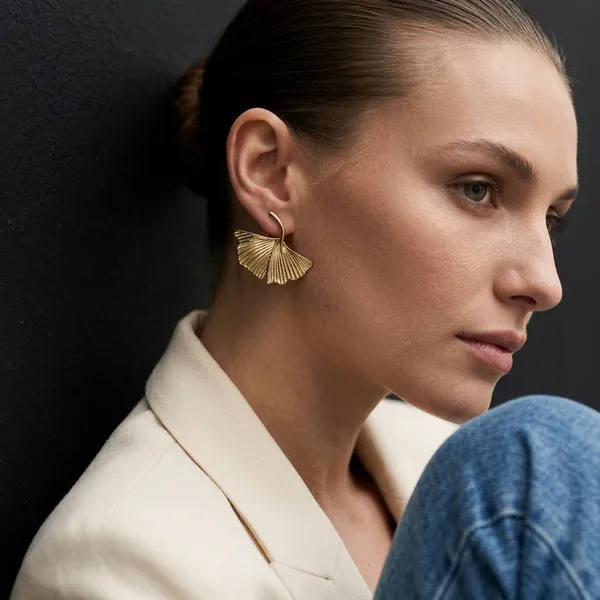 Elegant_Ginkgo_Leaf_Earrings