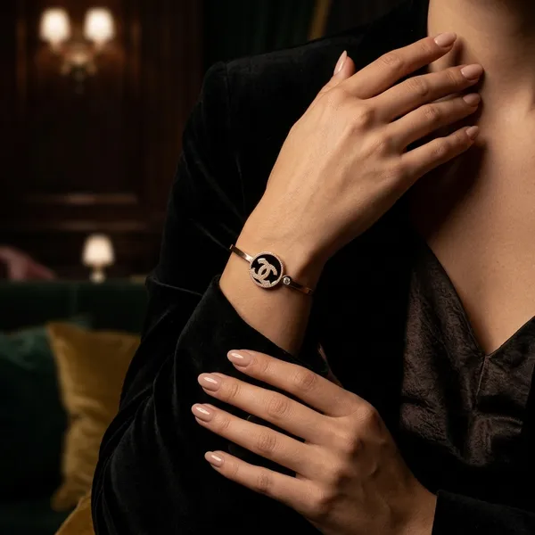 Chic_Logo_Bangle_Bracelet