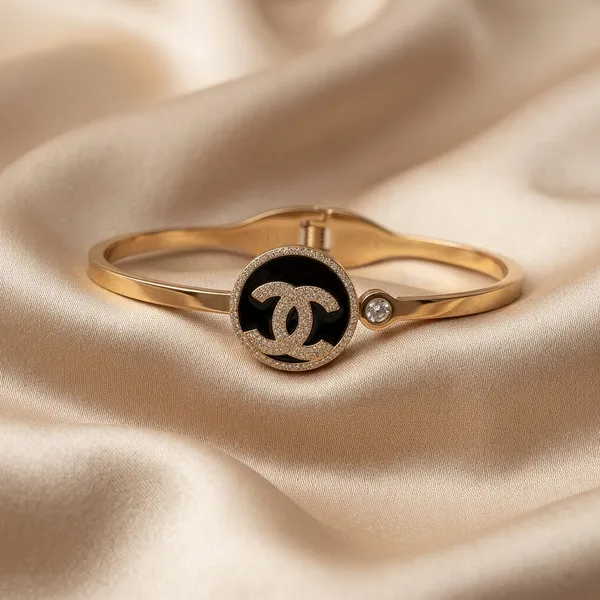 Chic_Logo_Bangle_Bracelet