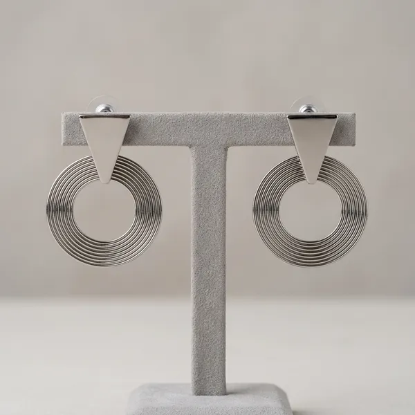 Geometric_Silver_Spiral_Earrings