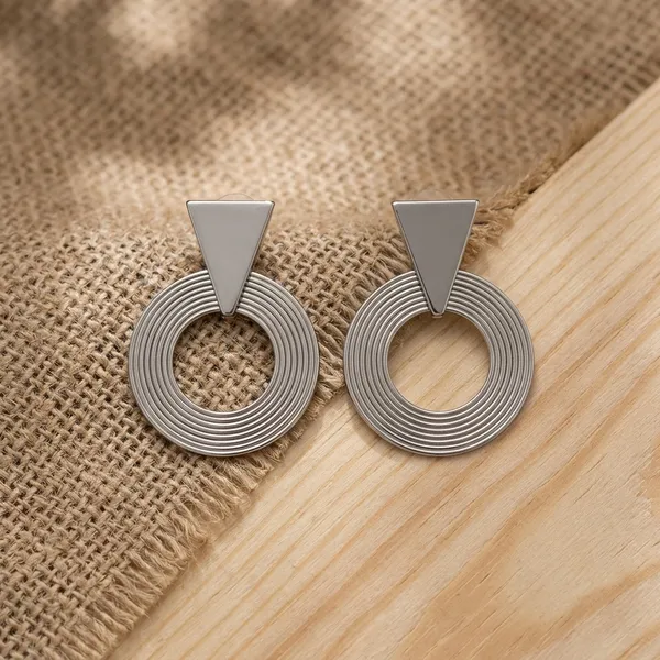 Geometric_Silver_Spiral_Earrings