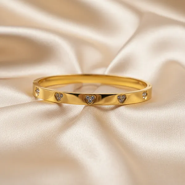 Radiant_Heart_Bangle_Bracelet