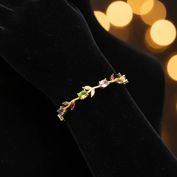 Tulip_Bloom_Gemstone_Gold_Bracelet