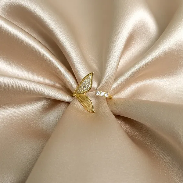 Sparkling_Mermaid_Tail_Wrap_Ring