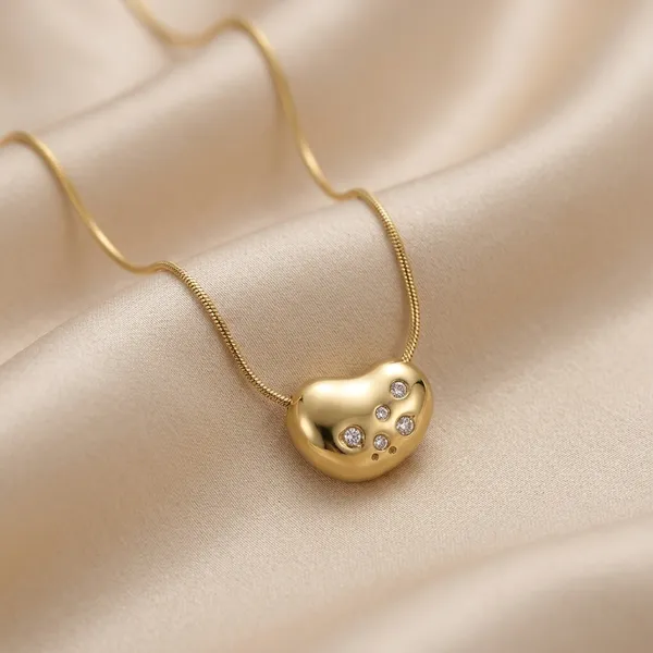 Golden_Celestial_Heart_Pendant_Chain