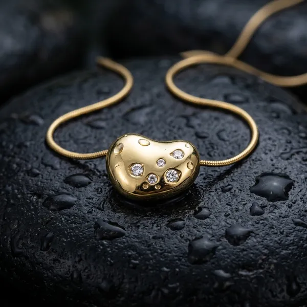 Golden_Celestial_Heart_Pendant_Chain