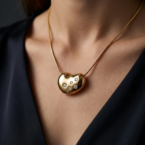 Golden_Celestial_Heart_Pendant_Chain