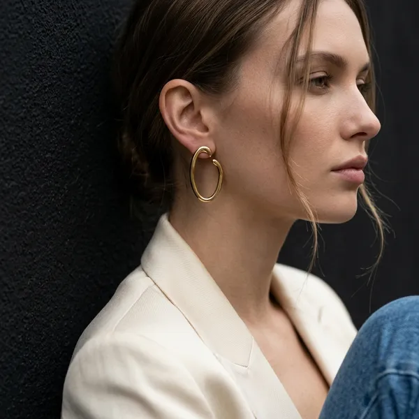 Sculptural_Gold_Open_Earrings