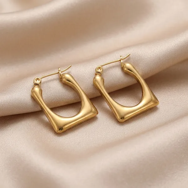 Modern_Geometric_Gold_Rectangular_Hoop_Earrings