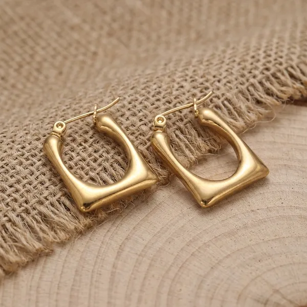 Modern_Geometric_Gold_Rectangular_Hoop_Earrings