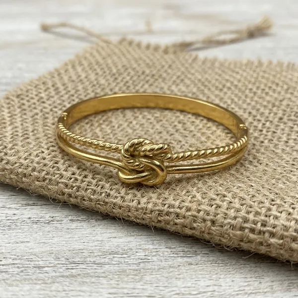Golden_Knot_Bangle_Bracelet