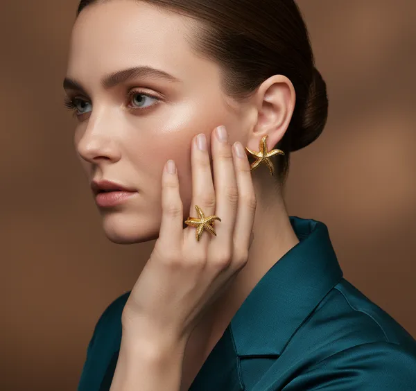 Elegant_Gold_Anti-Tarnish_Starfish_Stud_Earrings_-_Nautical_Jewelry