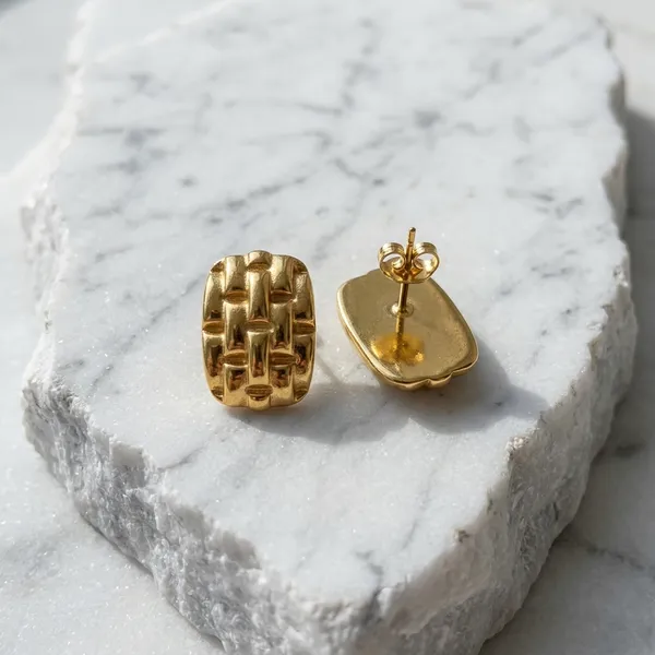 Vintage-Inspired_Gold_Woven_Basket_Weave_Earrings