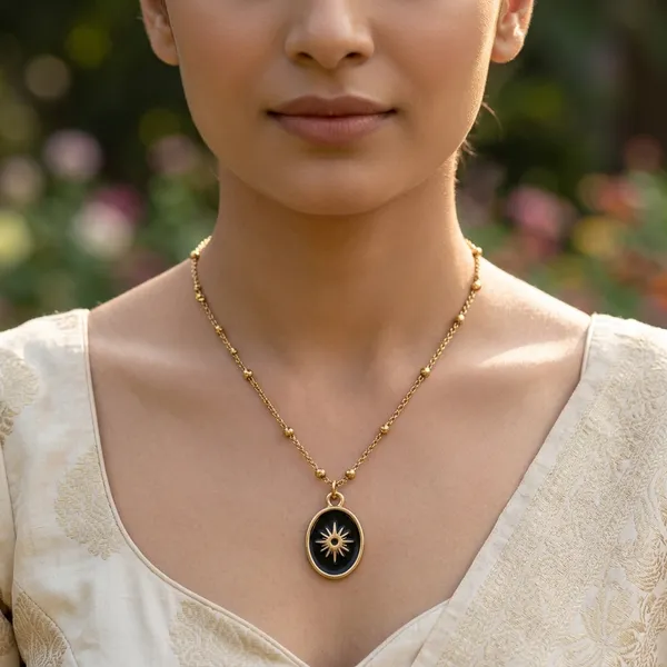 Vintage-Inspired_Gold_Medallion_Chain
