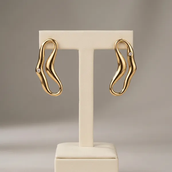 Abstract_Fluid_Gold_Earrings