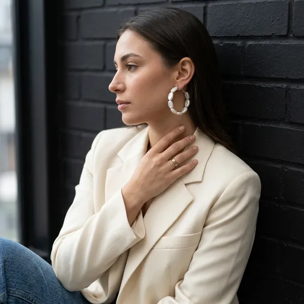 Pearlescent_Shell_Hoop_Earrings