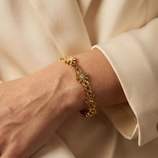 Golden_Bloom_Crystal_Bracelet