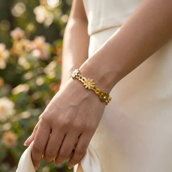 Golden_Bloom_Crystal_Bracelet