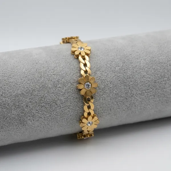 Golden_Bloom_Crystal_Bracelet