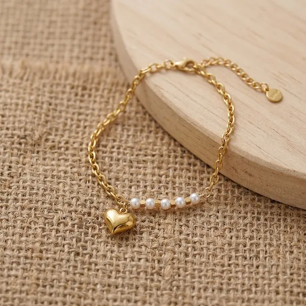 Elegant_Heart_Charm_And_Pearl_Link_Bracelet