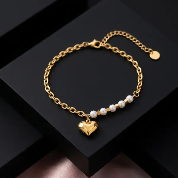 Elegant_Heart_Charm_And_Pearl_Link_Bracelet
